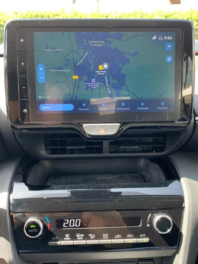 Toyota Yaris Cross COMFORT/116HP/4WD/CAM/NAVI/LED/DIGI/CARPLAY/238g - изображение 10