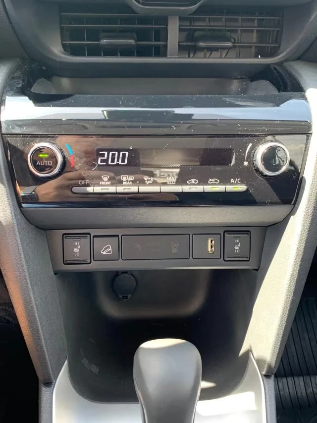 Toyota Yaris Cross COMFORT/116HP/4WD/CAM/NAVI/LED/DIGI/CARPLAY/238g | Mobile.bg   13