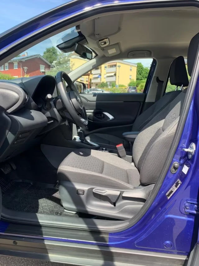 Toyota Yaris Cross COMFORT/116HP/4WD/CAM/NAVI/LED/DIGI/CARPLAY/238g - изображение 7