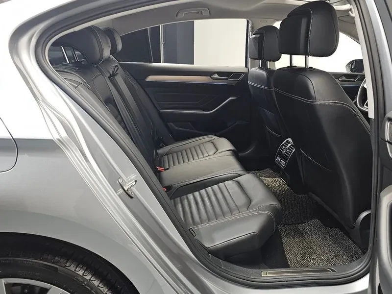 VW Passat Gt(B8) 2.0 Tdi Prestige, снимка 12 - Автомобили и джипове - 55062330