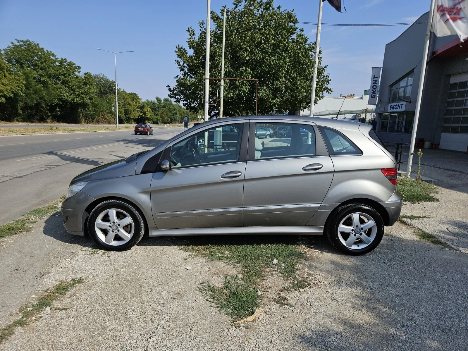 Mercedes-Benz B 200 2.0cdi-AUTOMAT-NAVI - изображение 8