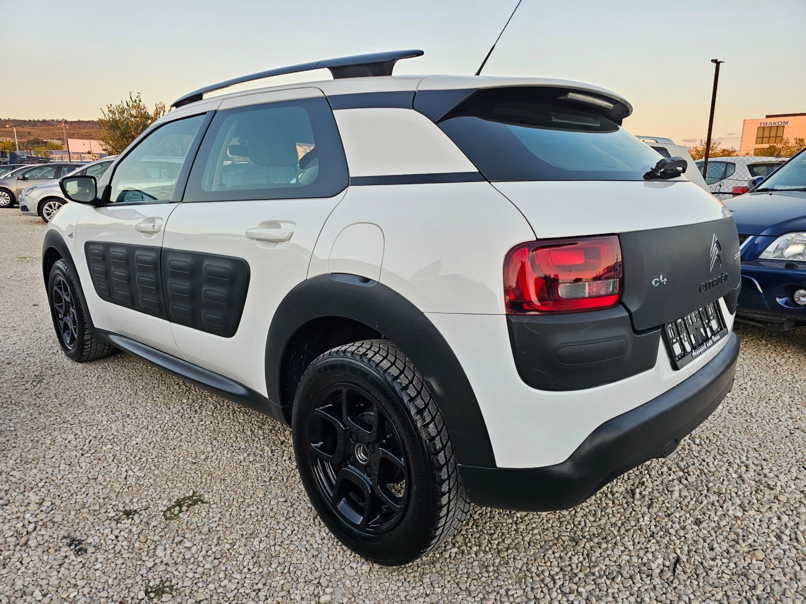 Citroen C4 Cactus 1.2PureTech, 82к.с. - изображение 6