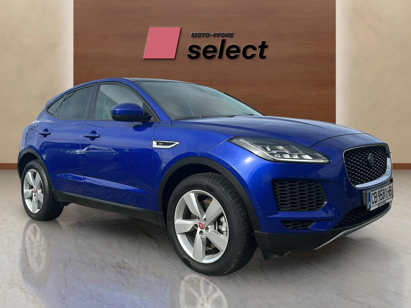 Jaguar E-pace 2.0 D - изображение 2