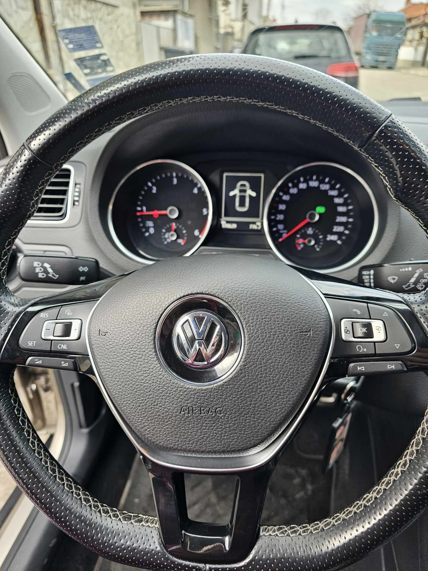 VW Polo Polo-CROSS - изображение 8