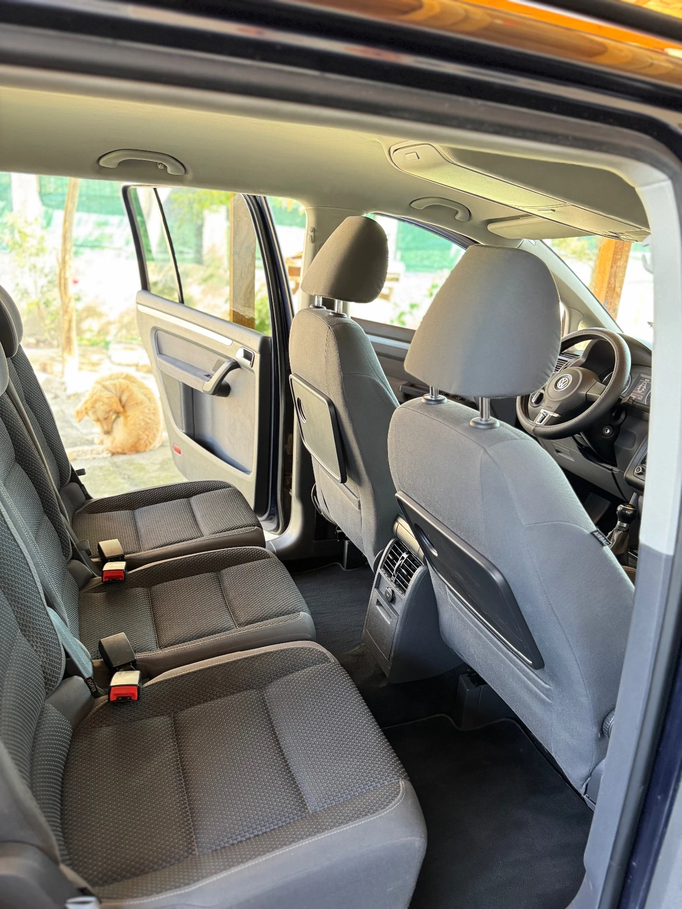 VW Touran 1.6 - изображение 10