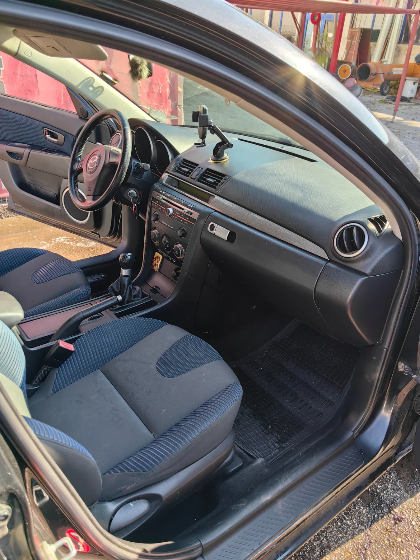 Mazda 3  - изображение 8