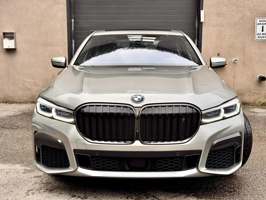 BMW 750 Facelift* M-Sport* HeadUp* АвтоКредит* (ЦЕНА ДО БГ - изображение 2