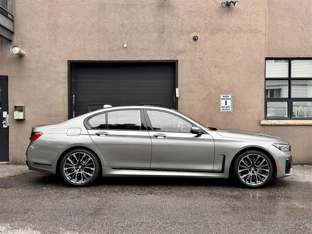 BMW 750 Facelift* M-Sport* HeadUp* АвтоКредит* (ЦЕНА ДО БГ - изображение 6