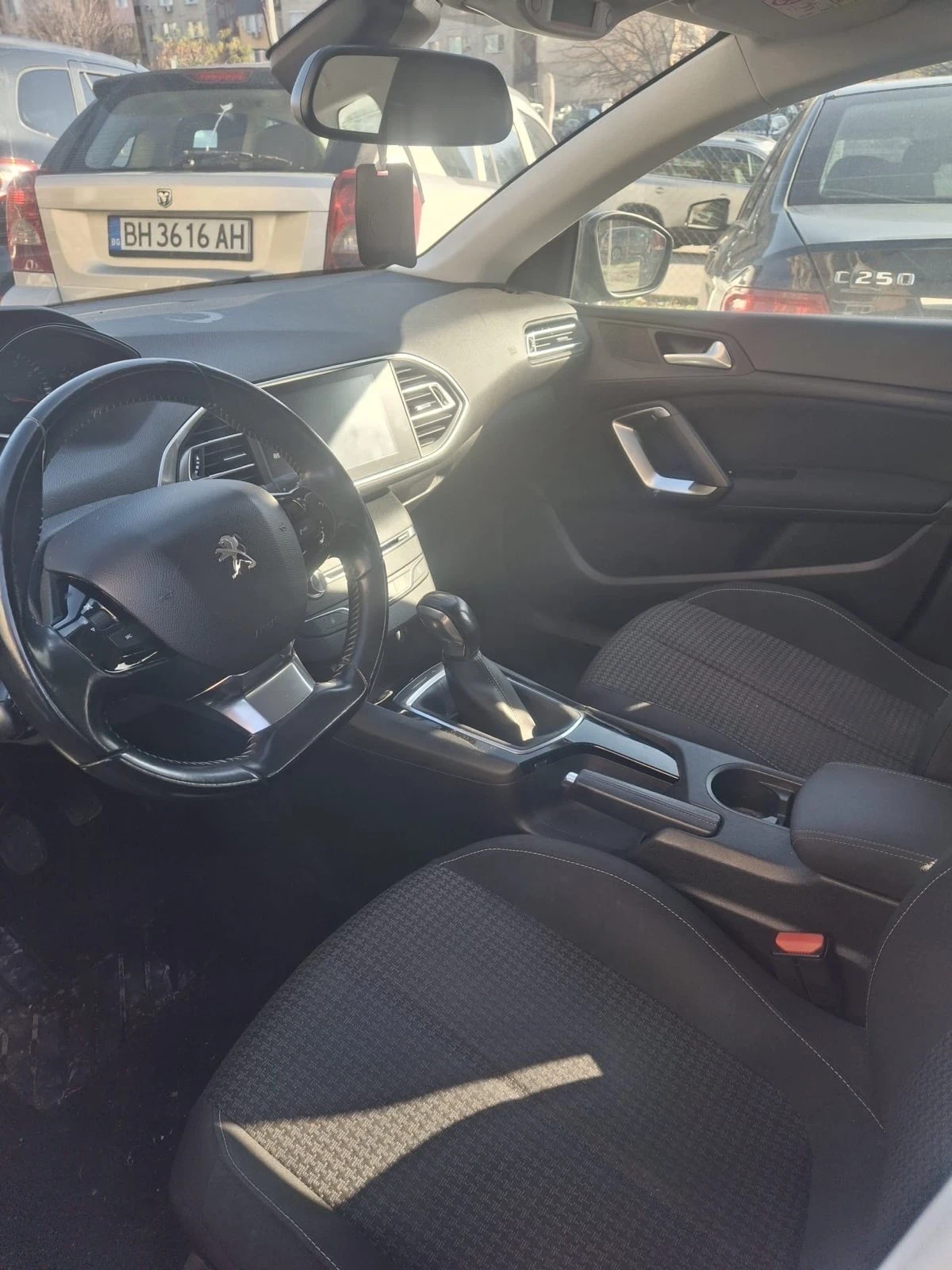 Peugeot 308 1.2i | Mobile.bg   7