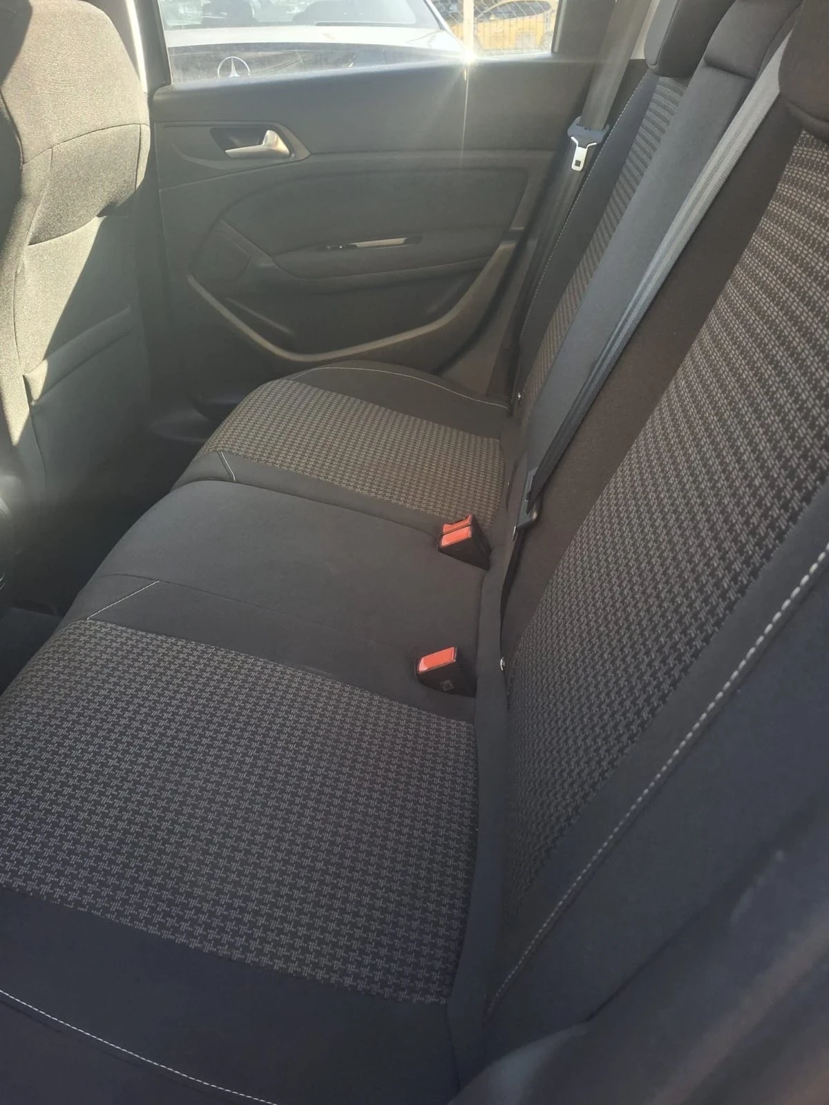 Peugeot 308 1.2i | Mobile.bg   9