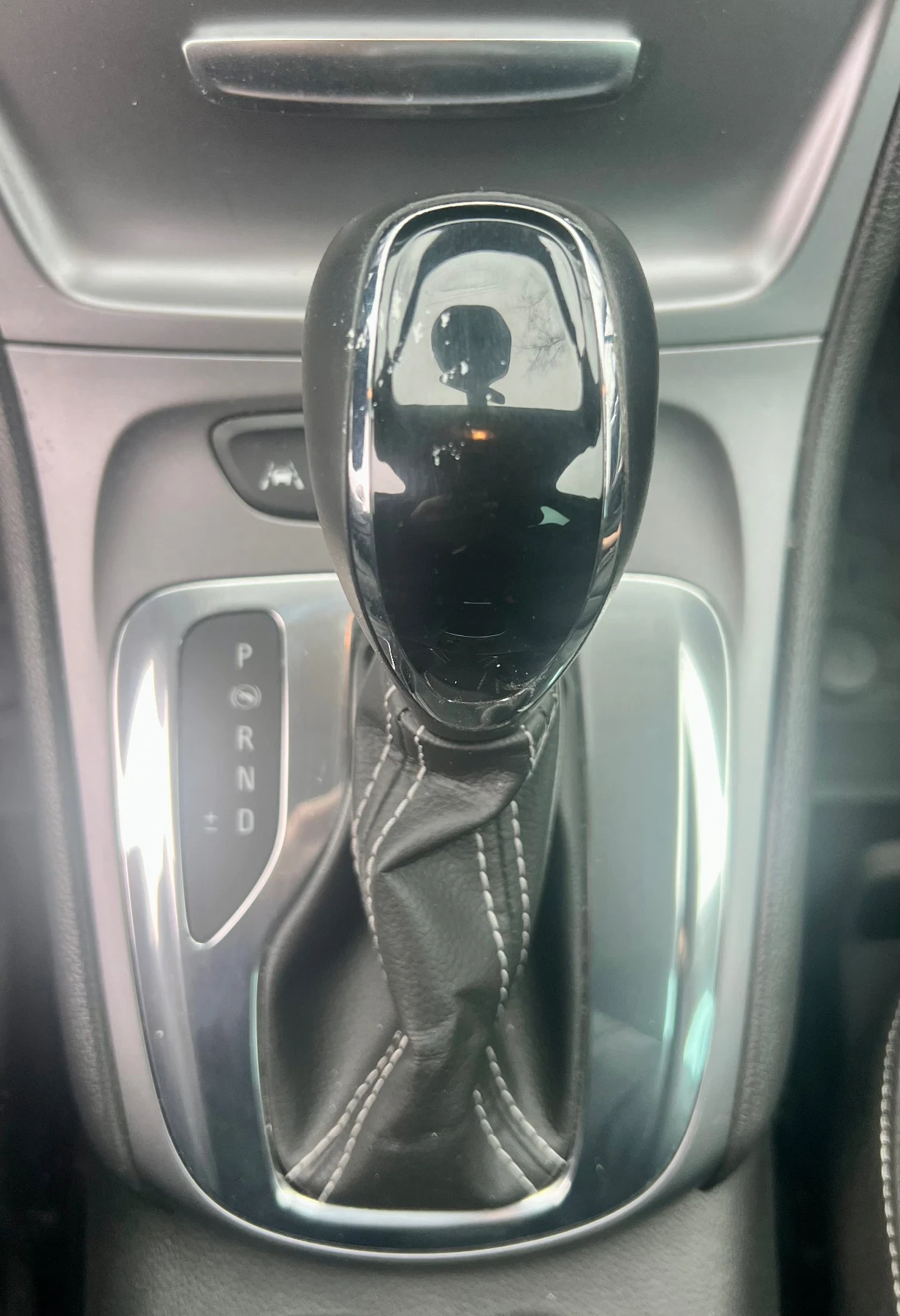 Opel Astra 1.4T Автоматик - изображение 10