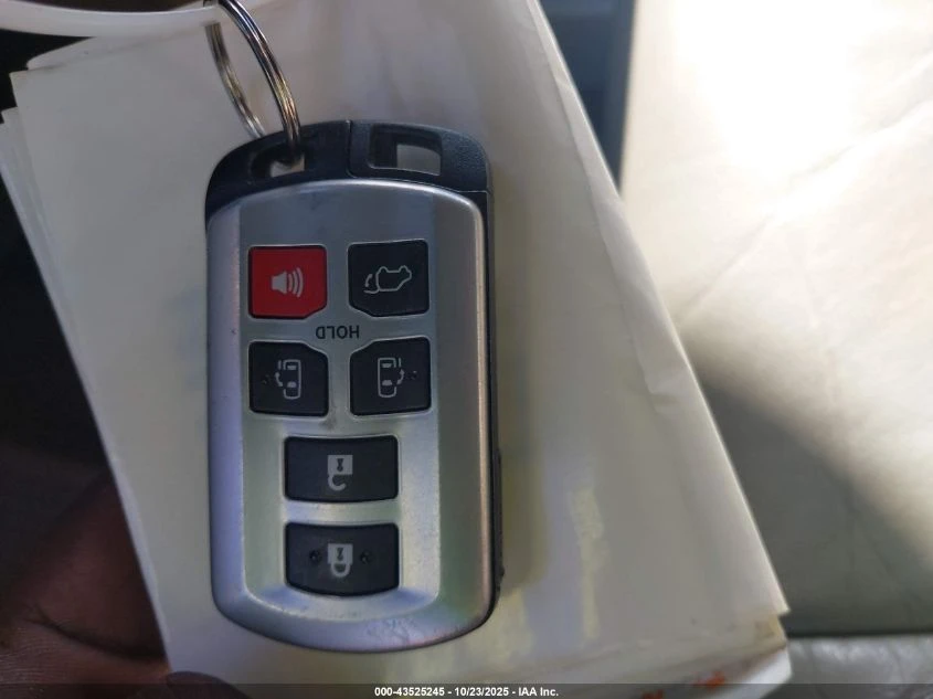 Toyota Sienna 3.5l Xle 8 Passenger | Mobile.bg � ����������� 11