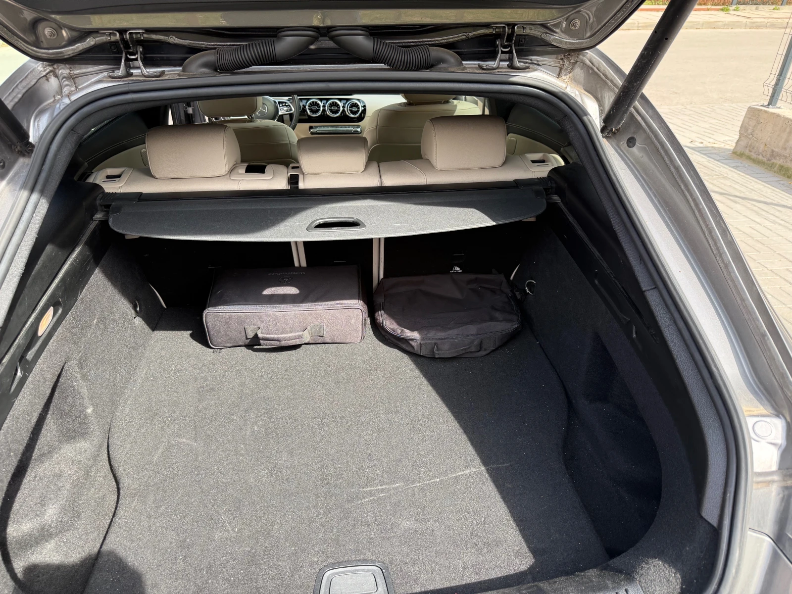 Mercedes-Benz CLA 250 250 E SHOOTING BRAKE, снимка 14 - Автомобили и джипове - 54077106