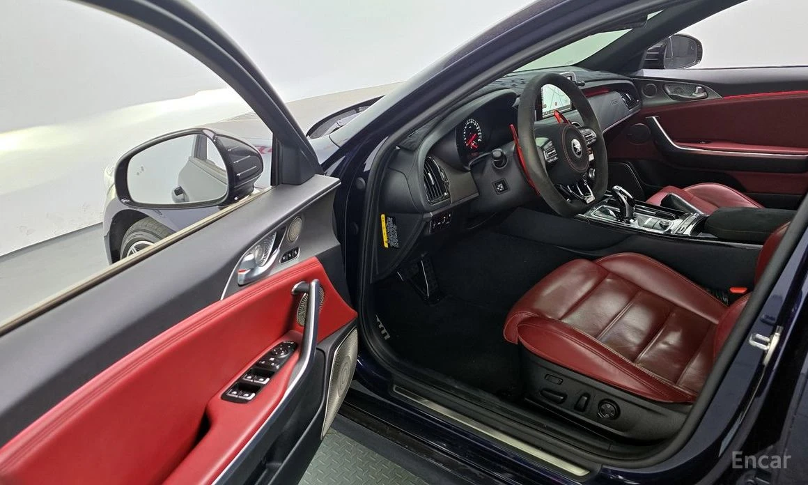 Kia Stinger * 3.3 TURBO* AWD* GT* FULL* КРАЙНА ЦЕНА* , снимка 9 - Автомобили и джипове - 54113122