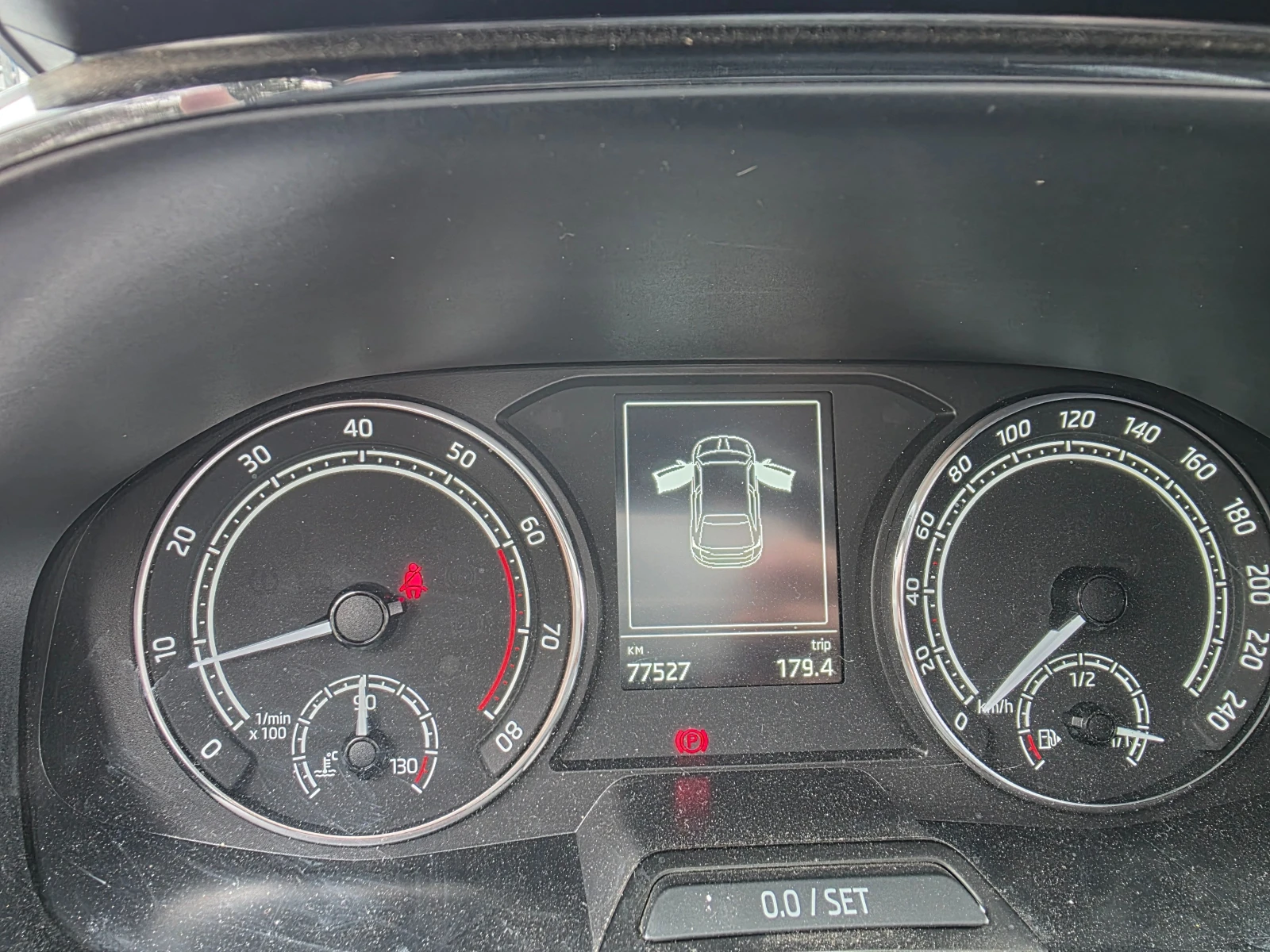 Skoda Fabia 4, снимка 15 - Автомобили и джипове - 54603172