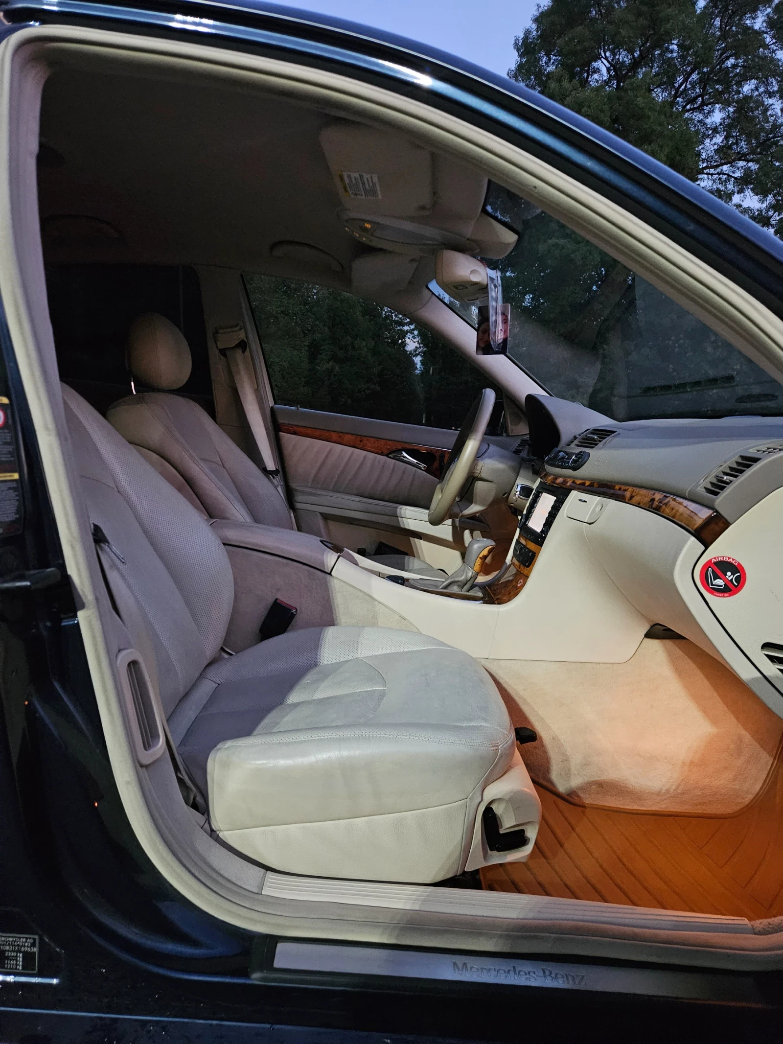 Mercedes-Benz E 500 5.0, снимка 4 - Автомобили и джипове - 54184525