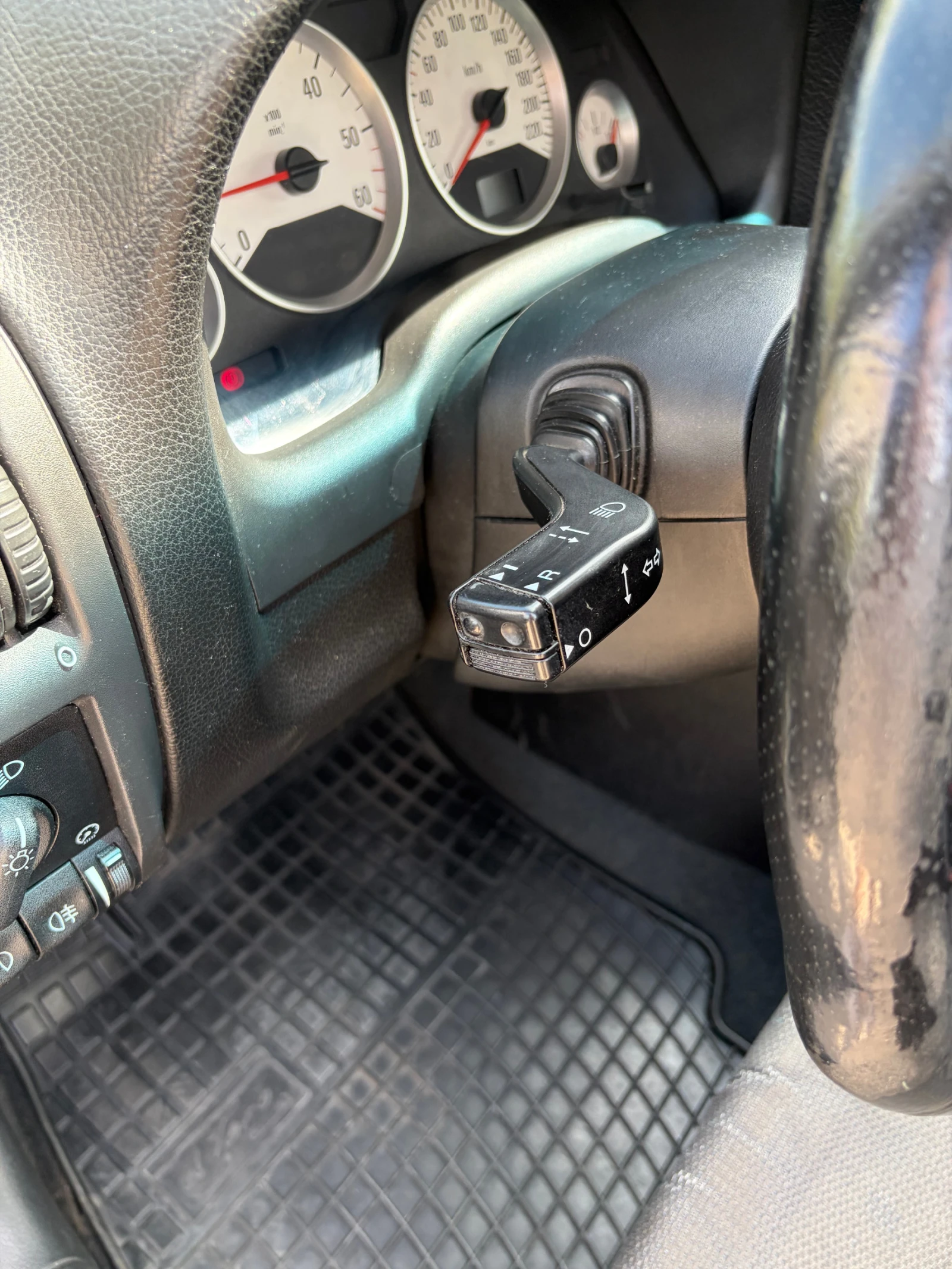 Opel Astra Камера, Круиз, Климаторник, снимка 8 - Автомобили и джипове - 54585013