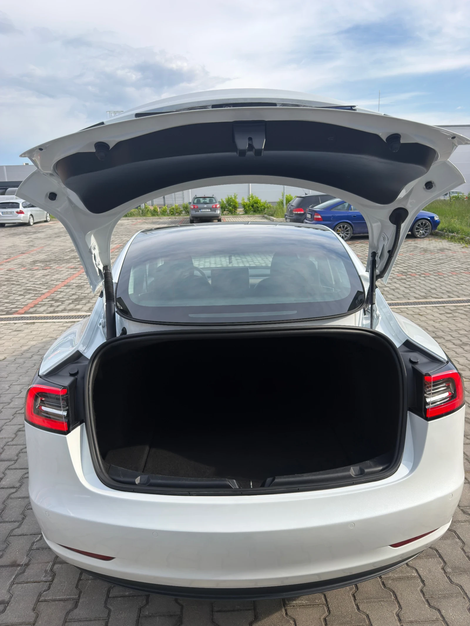 Tesla Model 3 LR DUAL MOTOR FACELIFT AWD , снимка 10 - Автомобили и джипове - 54714623