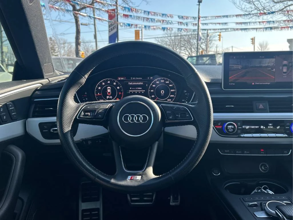 Audi A5 Technik * Keyless * CARFAX * АВТО КРЕДИТ * , снимка 12 - Автомобили и джипове - 55053803