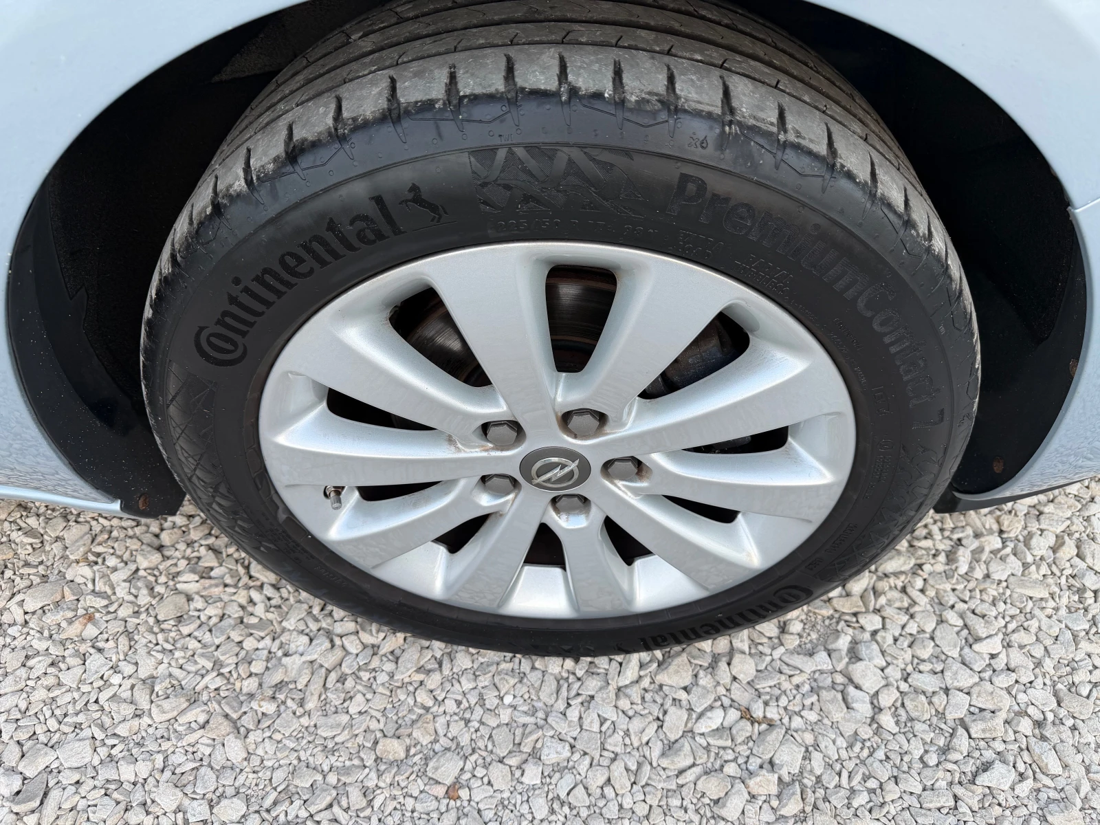 Opel Zafira 1.6CDTI Edition, снимка 17 - Автомобили и джипове - 55077137