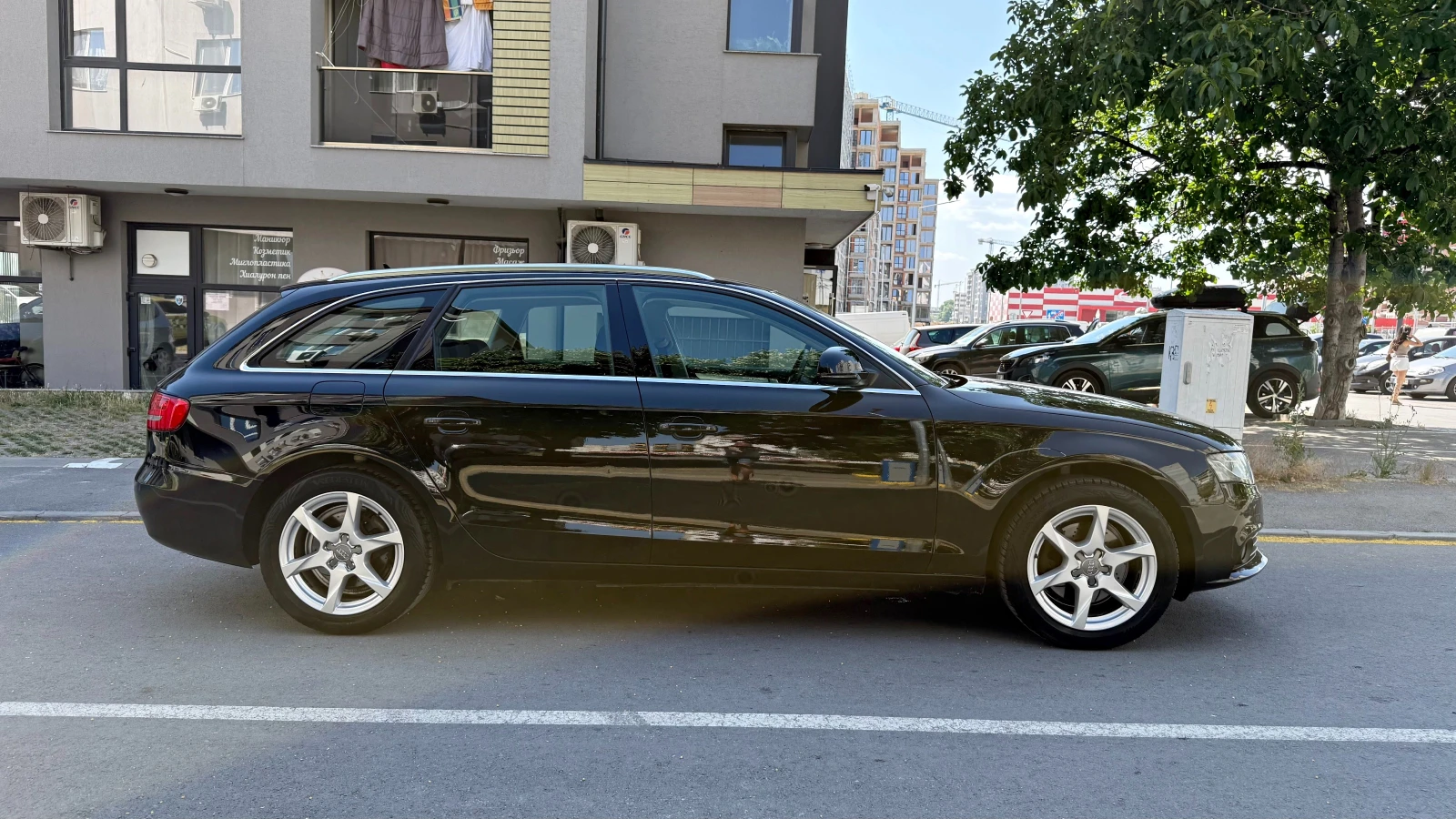 Audi A4 2.0TDI НАВИ БИКСЕНОН, снимка 5 - Автомобили и джипове - 55097309