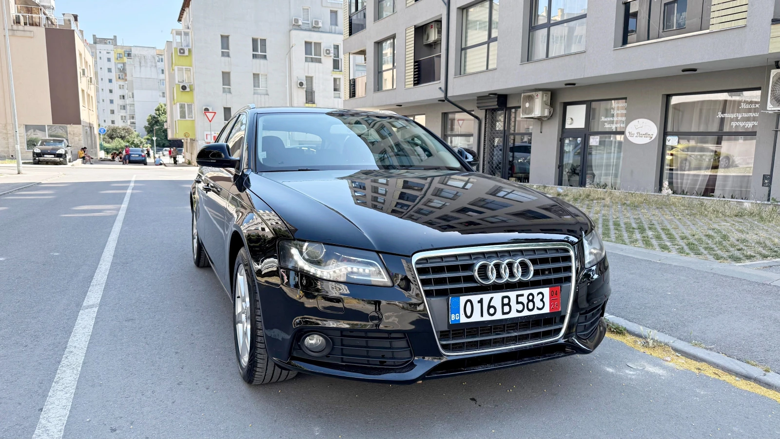Audi A4 2.0TDI НАВИ БИКСЕНОН, снимка 2 - Автомобили и джипове - 55097309