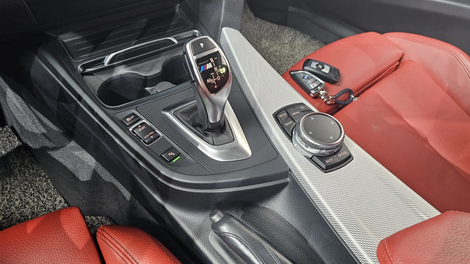 BMW 328  i M Sport, снимка 12 - Автомобили и джипове - 55372329