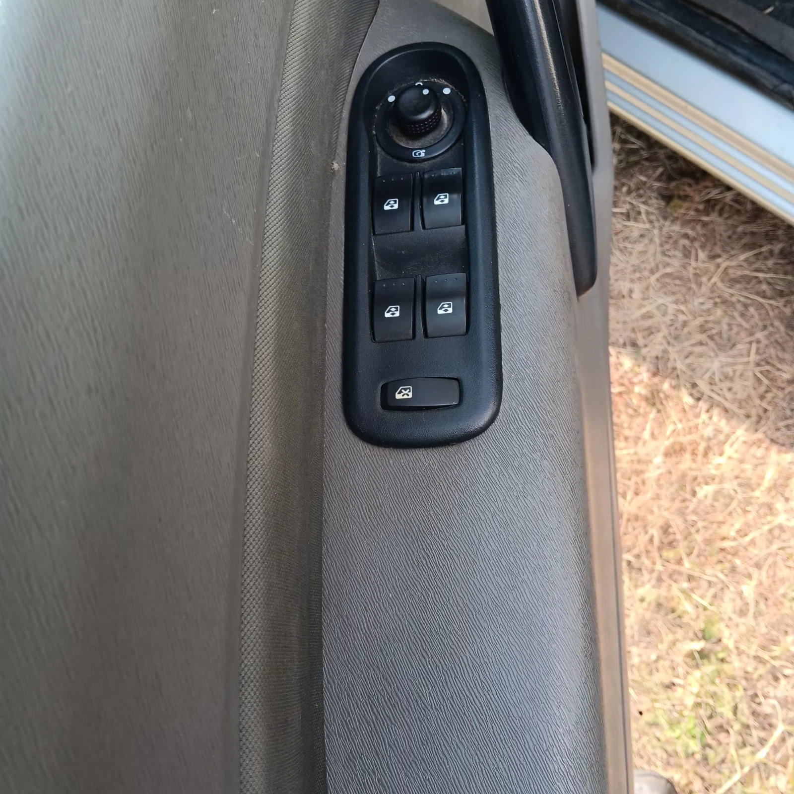 Renault Kangoo | Mobile.bg � ����������� 7