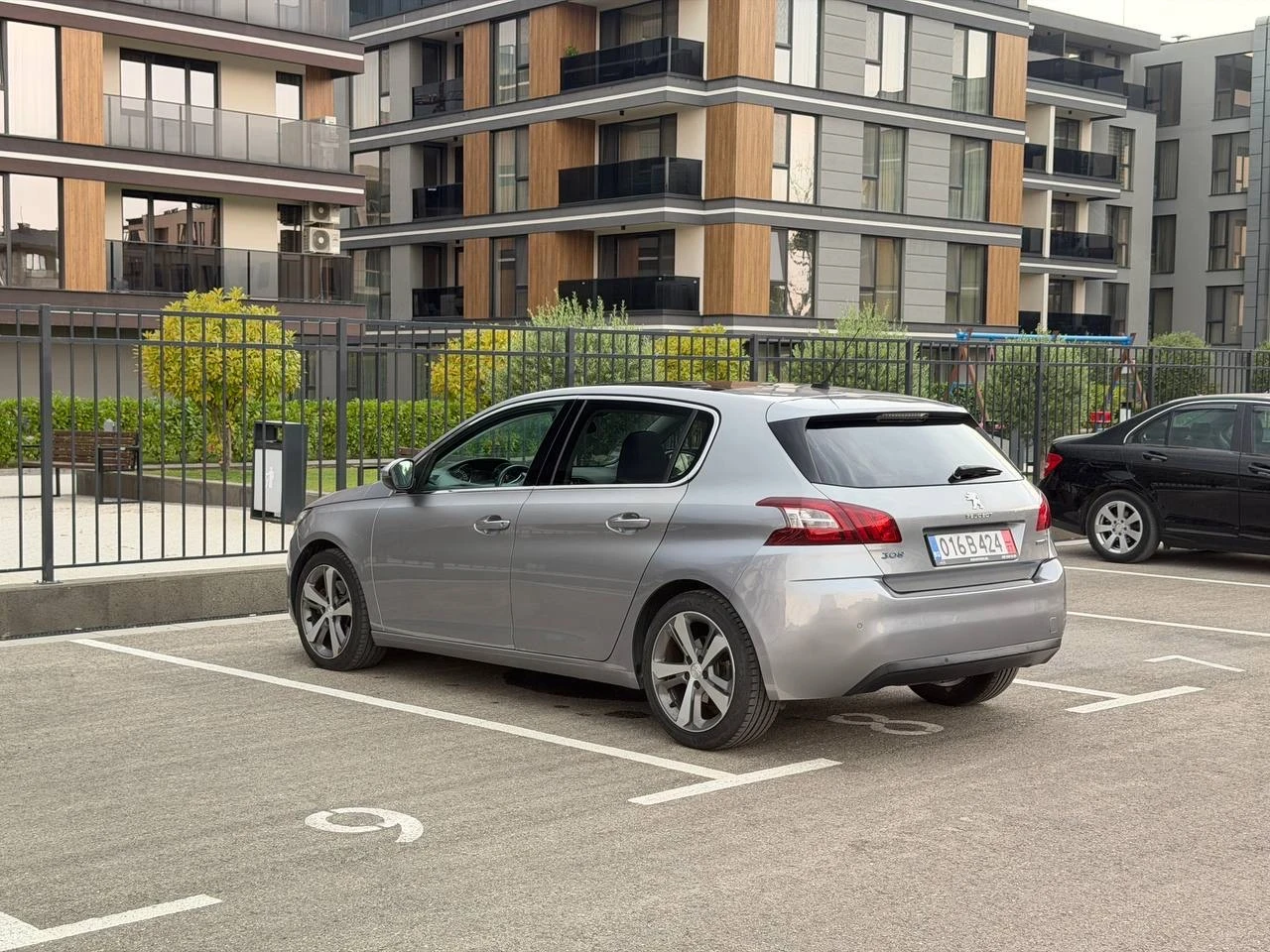 Peugeot 308 2.0 Blue-HDI Feline , снимка 4 - Автомобили и джипове - 55792250