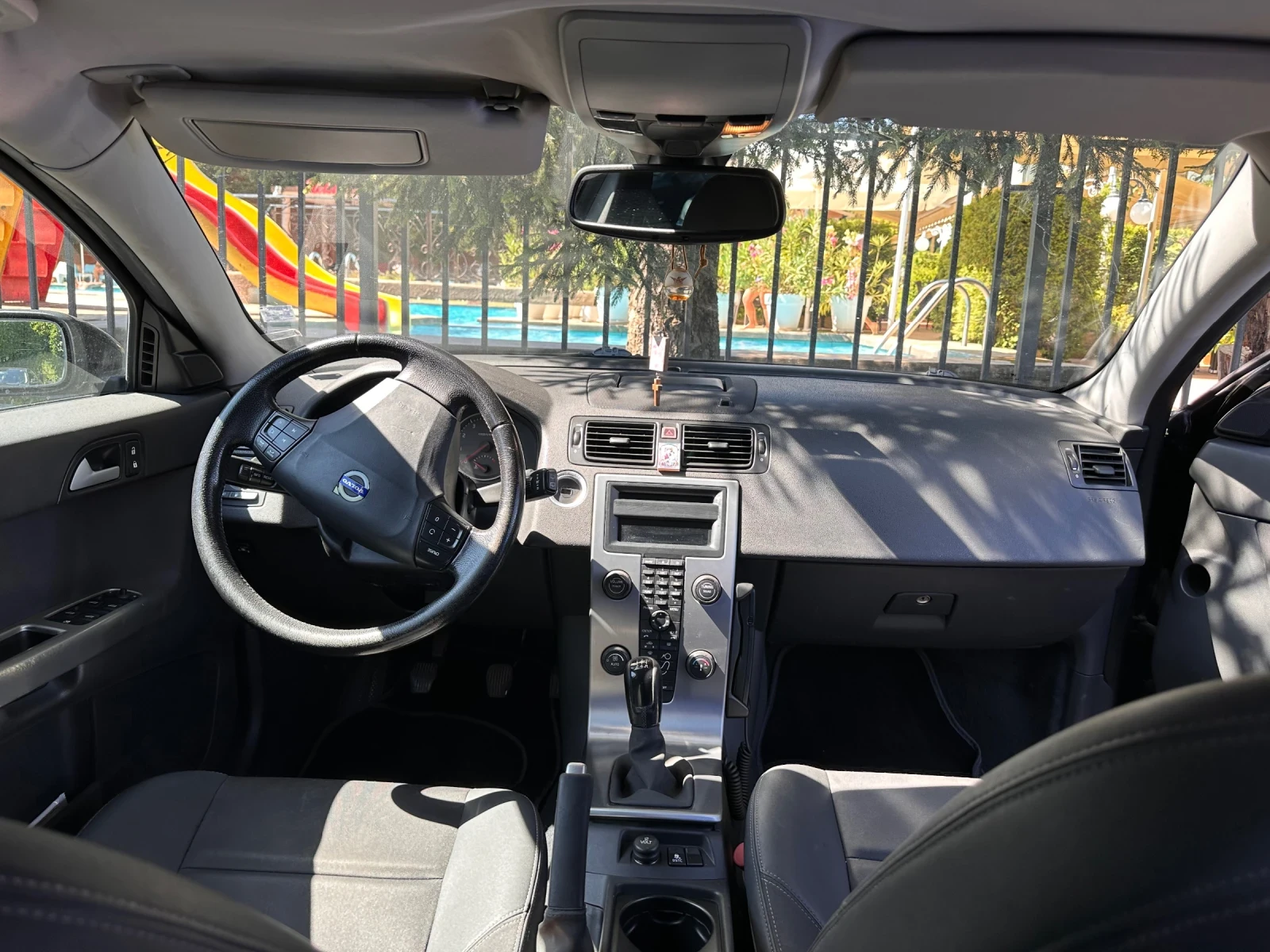 Volvo V50 Газов инжекцион, снимка 2 - Автомобили и джипове - 56140630