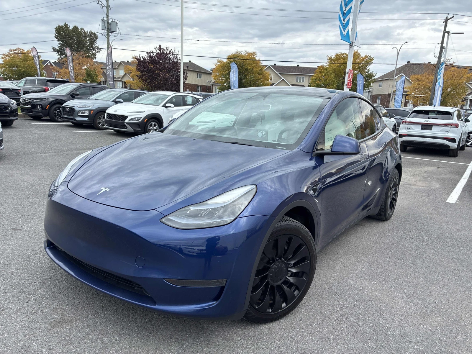 Tesla Model Y STANDARD RANGE, АВТОКРЕДИТ