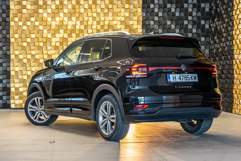 VW T-Cross 1.0 TSI R-Line, снимка 3 - Автомобили и джипове - 51505728