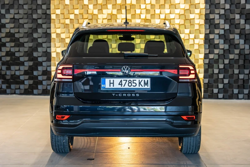 VW T-Cross 1.0 TSI R-Line, снимка 4 - Автомобили и джипове - 51505728