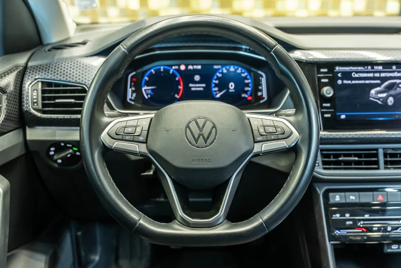 VW T-Cross 1.0 TSI R-Line, снимка 13 - Автомобили и джипове - 51505728