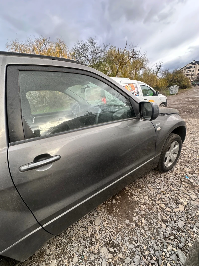 Suzuki Grand vitara 1.9, снимка 3 - Автомобили и джипове - 52597322