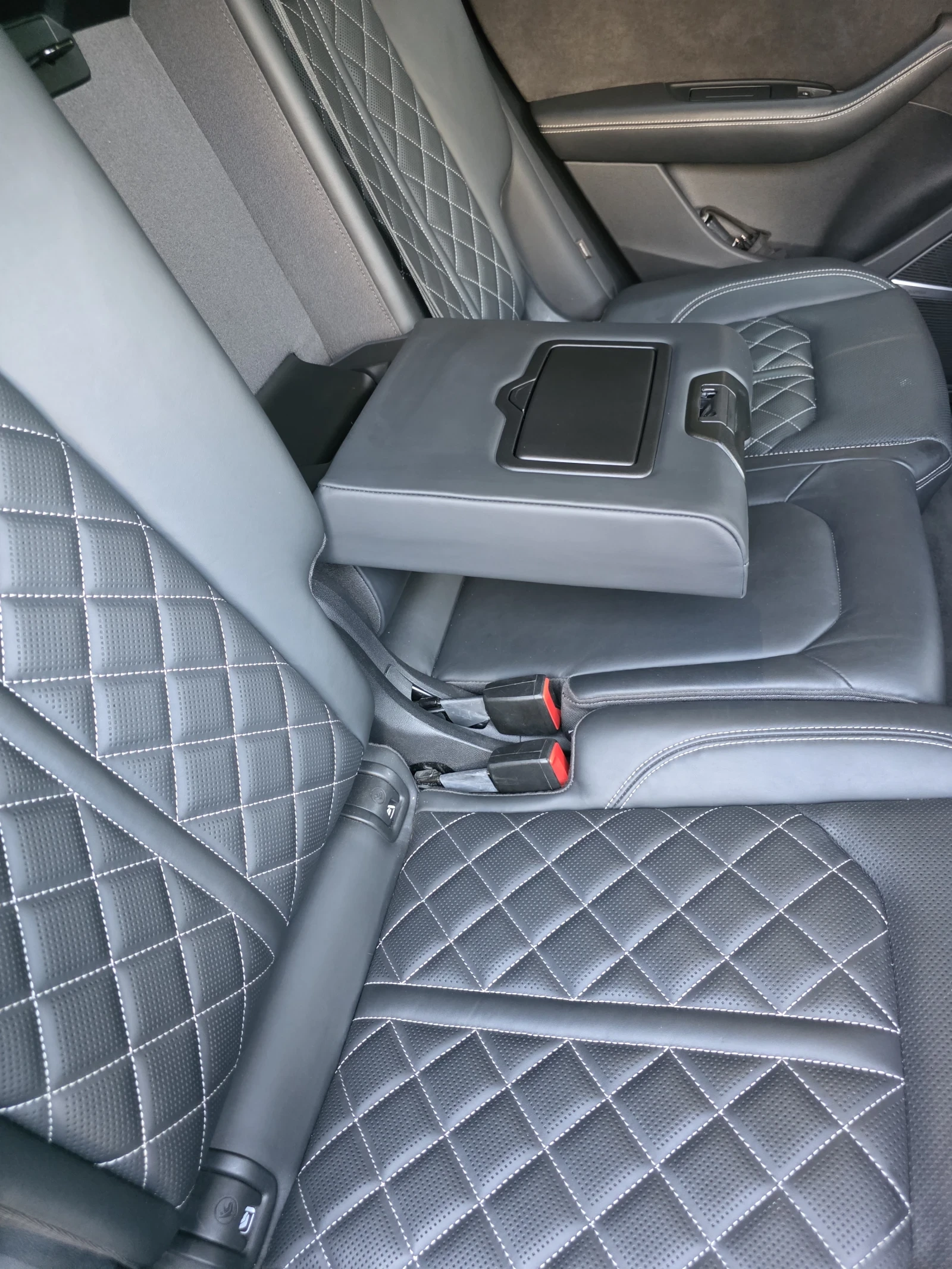 Audi Q8, снимка 15 - Автомобили и джипове - 55946110