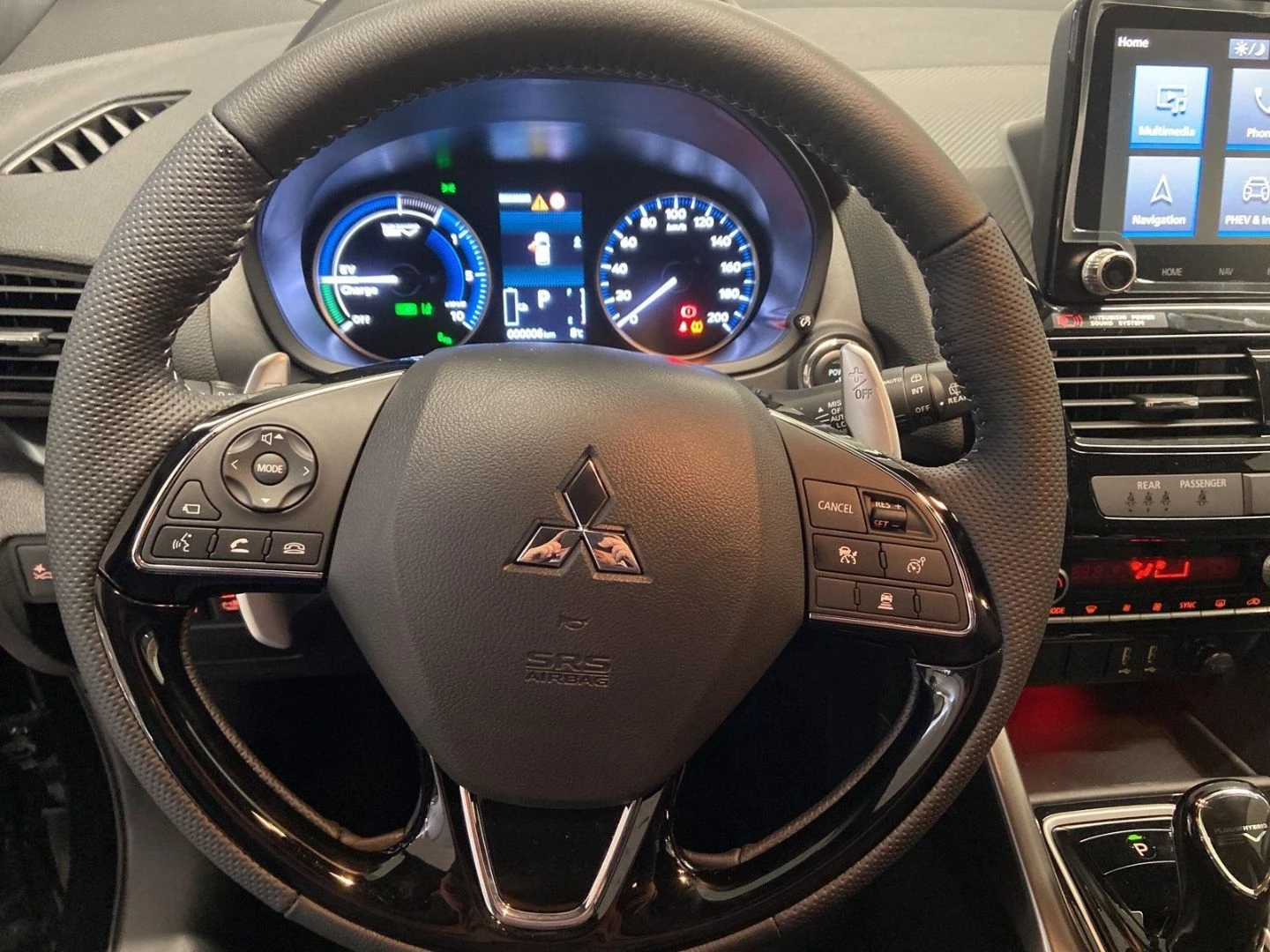 Mitsubishi Eclipse Cross НОВ!2.4PHEV/188HP/SELECT-BLACK/4X4/CAM/ACC/525v - изображение 8