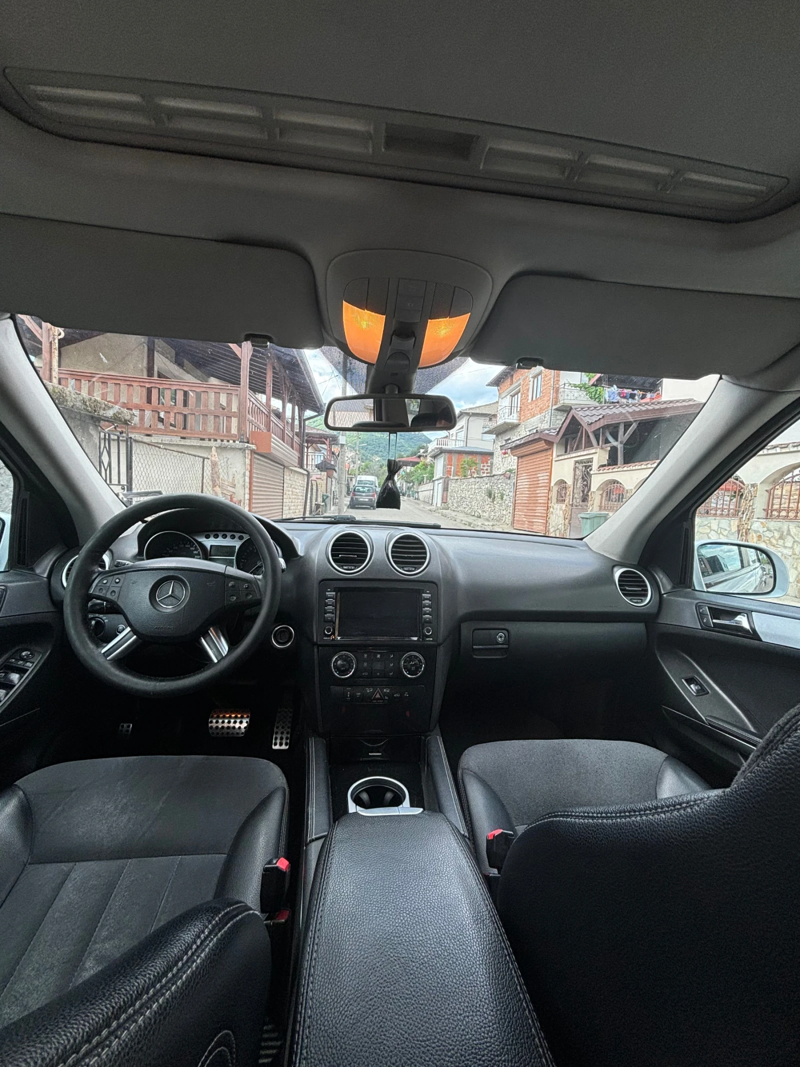 Mercedes-Benz ML 320  - изображение 9