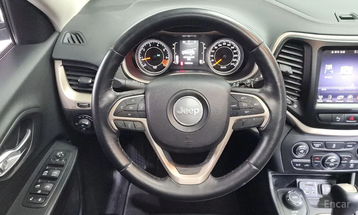 Jeep Grand cherokee, снимка 13 - Автомобили и джипове - 53950350