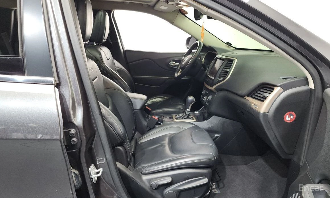 Jeep Grand cherokee, снимка 11 - Автомобили и джипове - 53950350