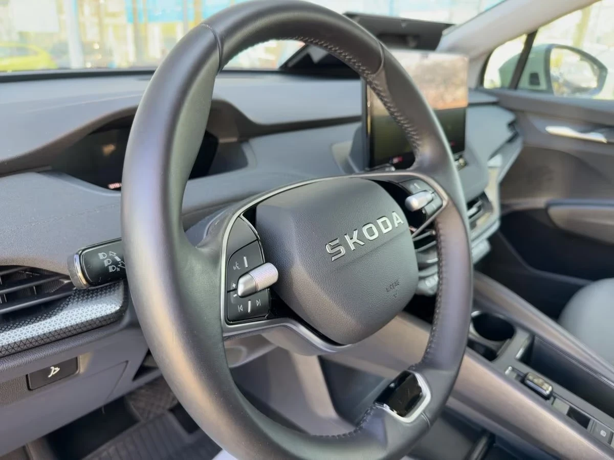 Skoda Elroq 50 Tour Studio LED CAMERA PDC , снимка 7 - Автомобили и джипове - 54043786