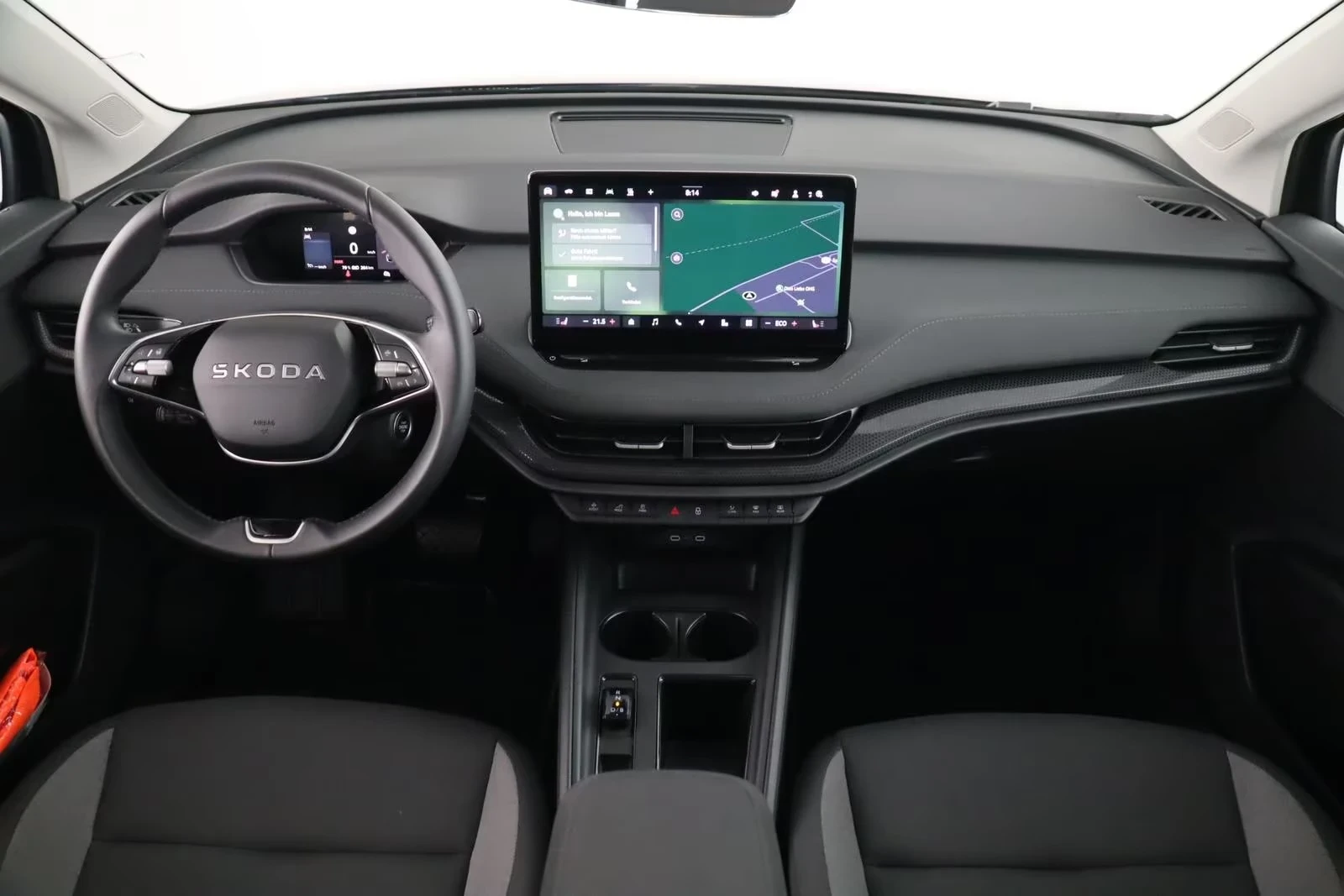 Skoda Elroq 50 Tour LED NAVI CAMERA PDC Heated Seats/Wheel, снимка 8 - Автомобили и джипове - 54043786