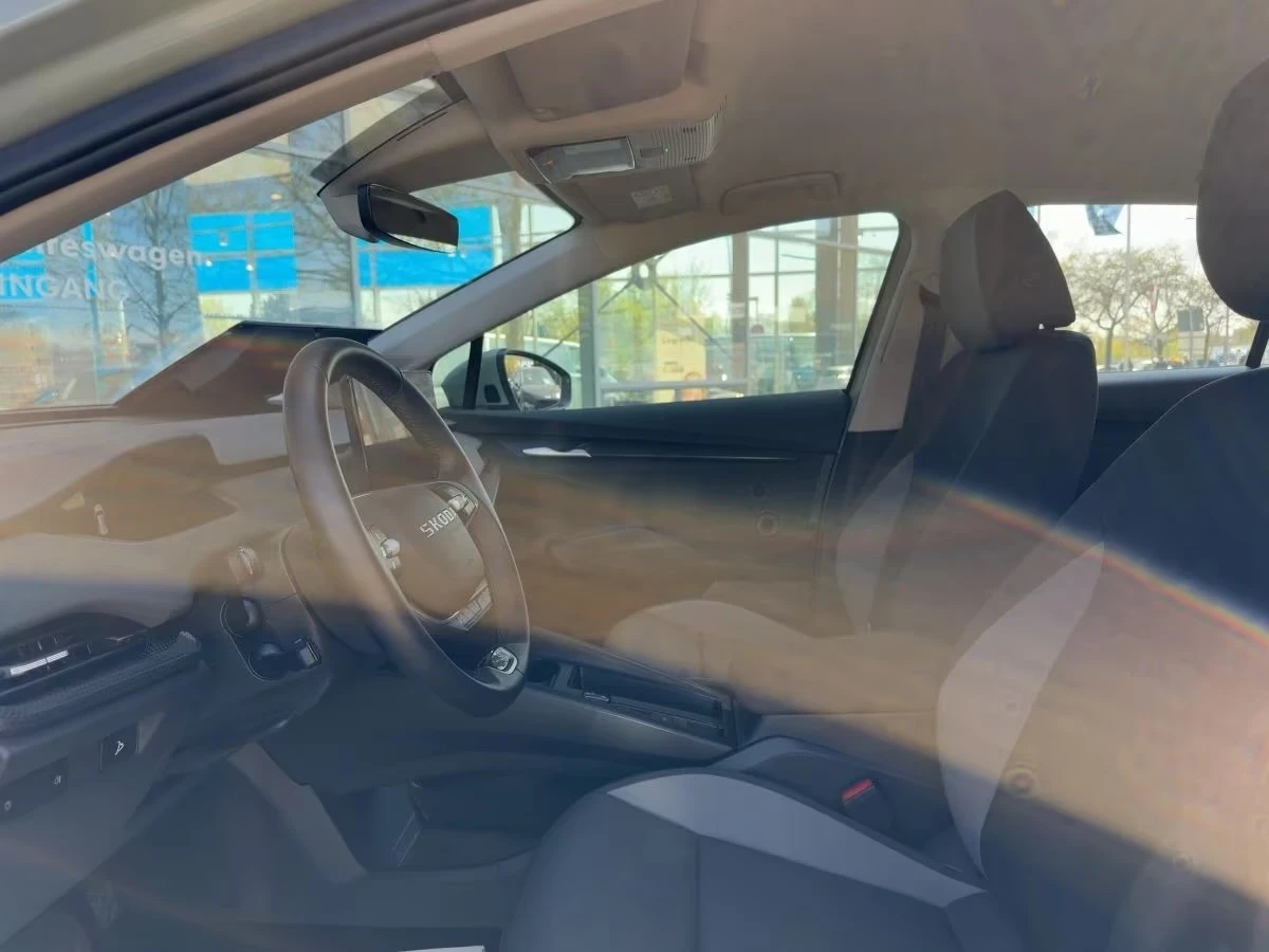 Skoda Elroq 50 Tour Studio LED CAMERA PDC , снимка 10 - Автомобили и джипове - 54043786