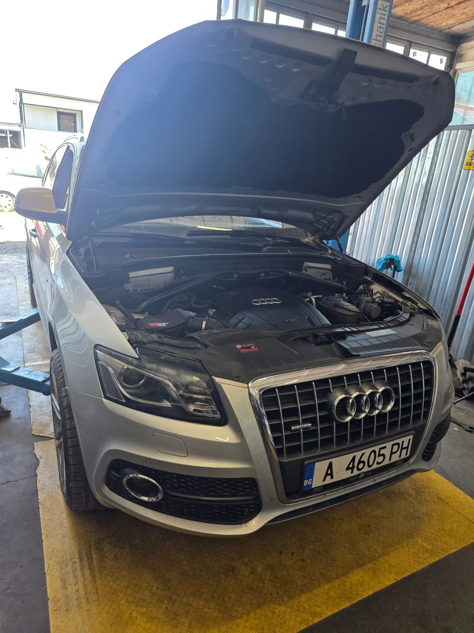 Audi Q5 2.0 TDI , снимка 5 - Автомобили и джипове - 55009300
