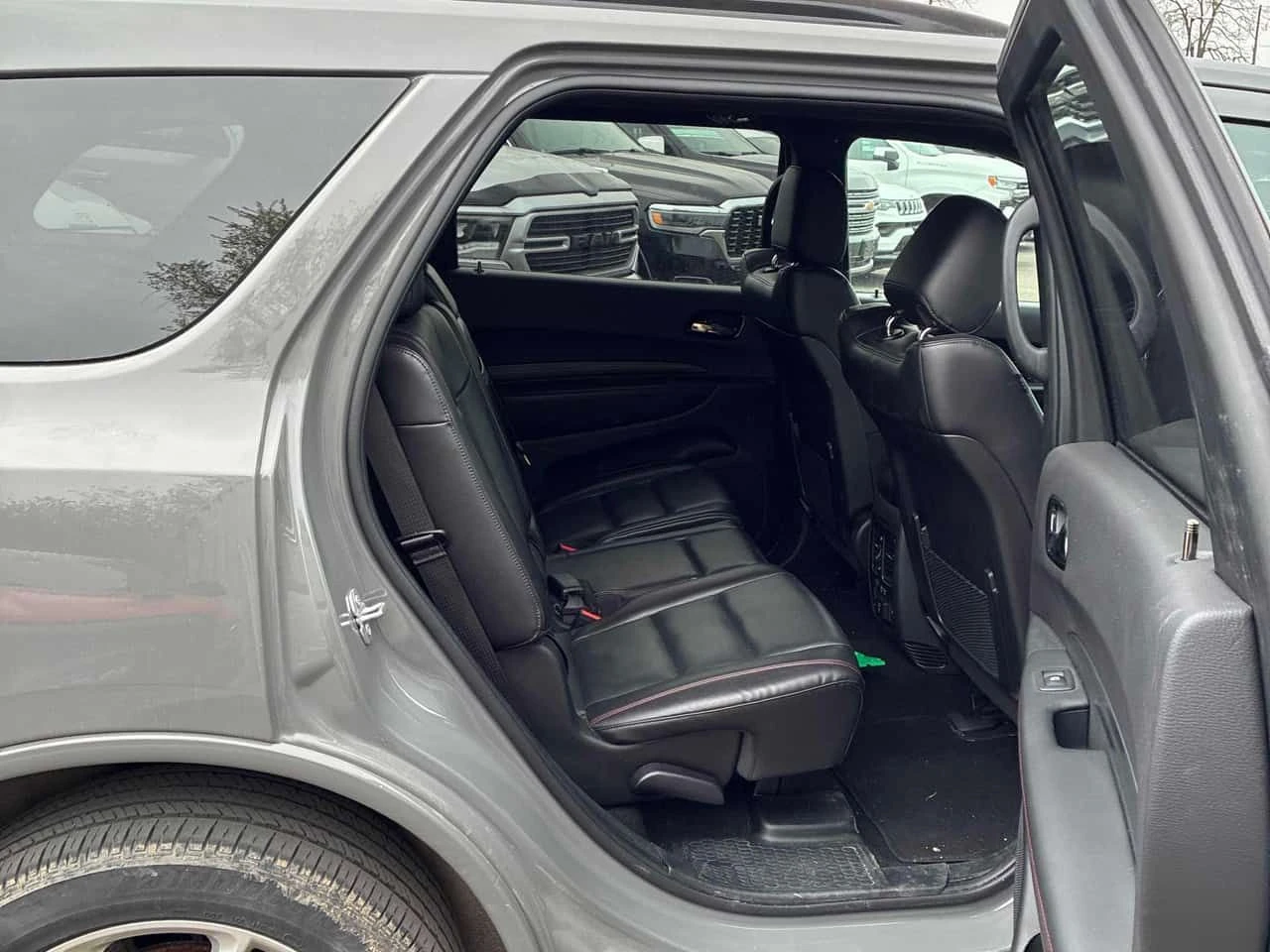 Dodge Durango * R/T AWD * АВТОКРЕДИТ БЕЗ ПЪРВОНАЧАЛНА ВНОСКА* , снимка 11 - Автомобили и джипове - 55070402