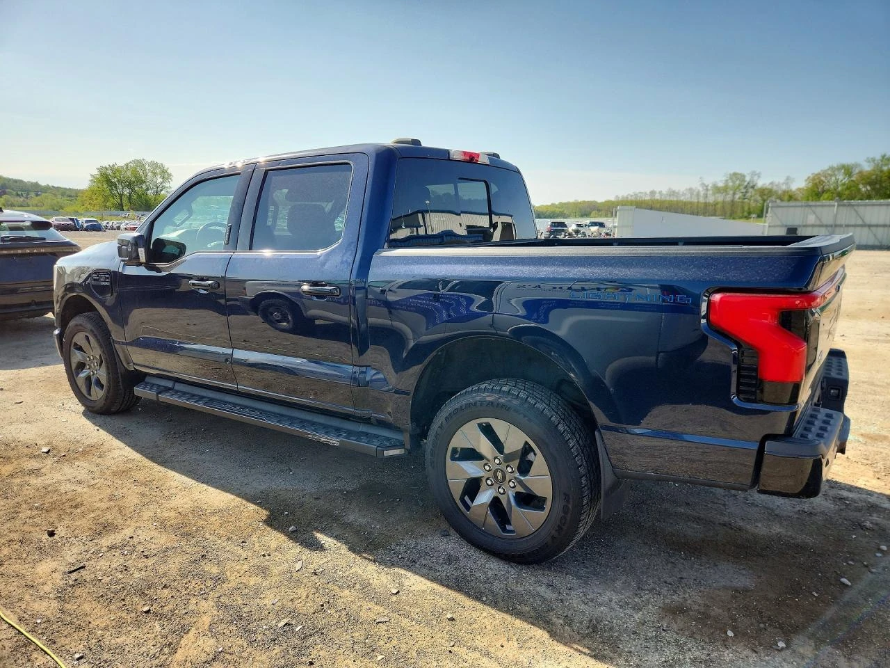 Ford F150 Lightning Pro, снимка 2 - Автомобили и джипове - 55121777
