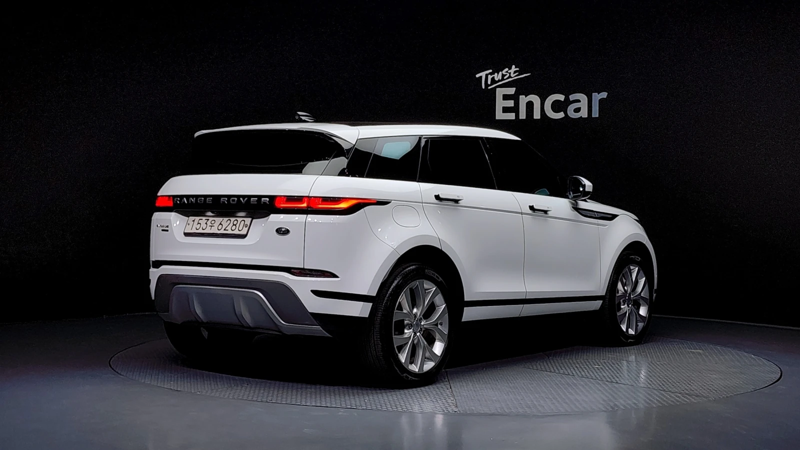 Land Rover Range Rover Evoque P250 SE | Memory | Panoramic | 4WD, снимка 2 - Автомобили и джипове - 55369191