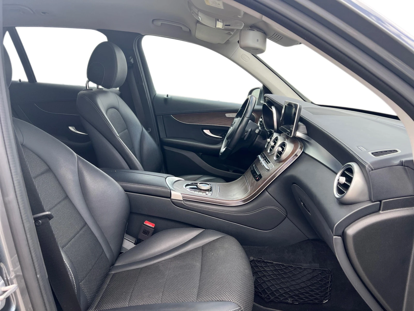 Mercedes-Benz GLC 250 d 4MATIC, снимка 11 - Автомобили и джипове - 55400232
