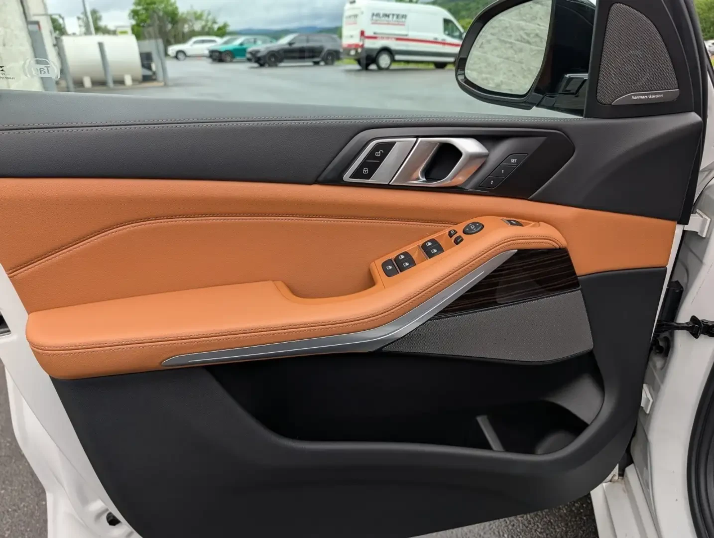 BMW X5 M* SPORT* HARMON* KARDON* ХЕДЪП* 360КАМЕРА* , снимка 11 - Автомобили и джипове - 55533742