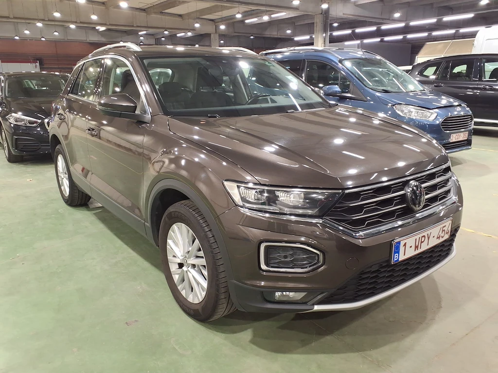 VW T-Roc 1.5 TSI / STYLE / Очакван!, снимка 2 - Автомобили и джипове - 55902825
